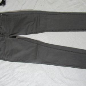 ladies jeans size 28